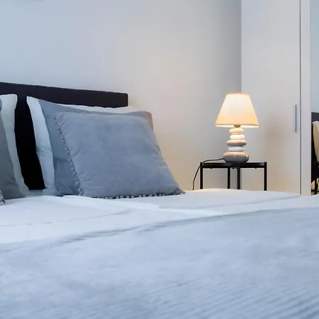 King And Queen Povile