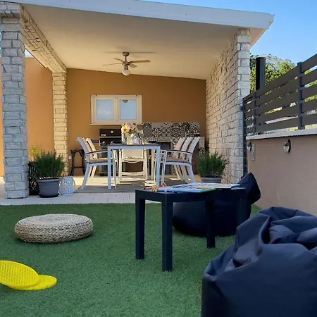 King And Queen Apartman Povile